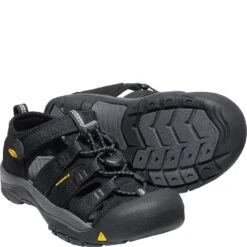 KEEN Youth Newport H2 Sandals - Black/Keen Yellow -Elliotts Boots Shop KE1022838 2