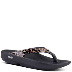 OOFOS Women's OOlala Limited Sandals - Leopard -Elliotts Boots Shop OF1403 LEOPARD 2